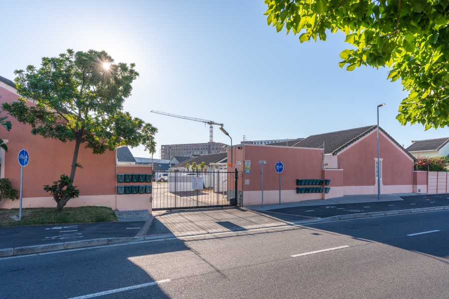 2 Bedroom Property for Sale in Thornton Western Cape